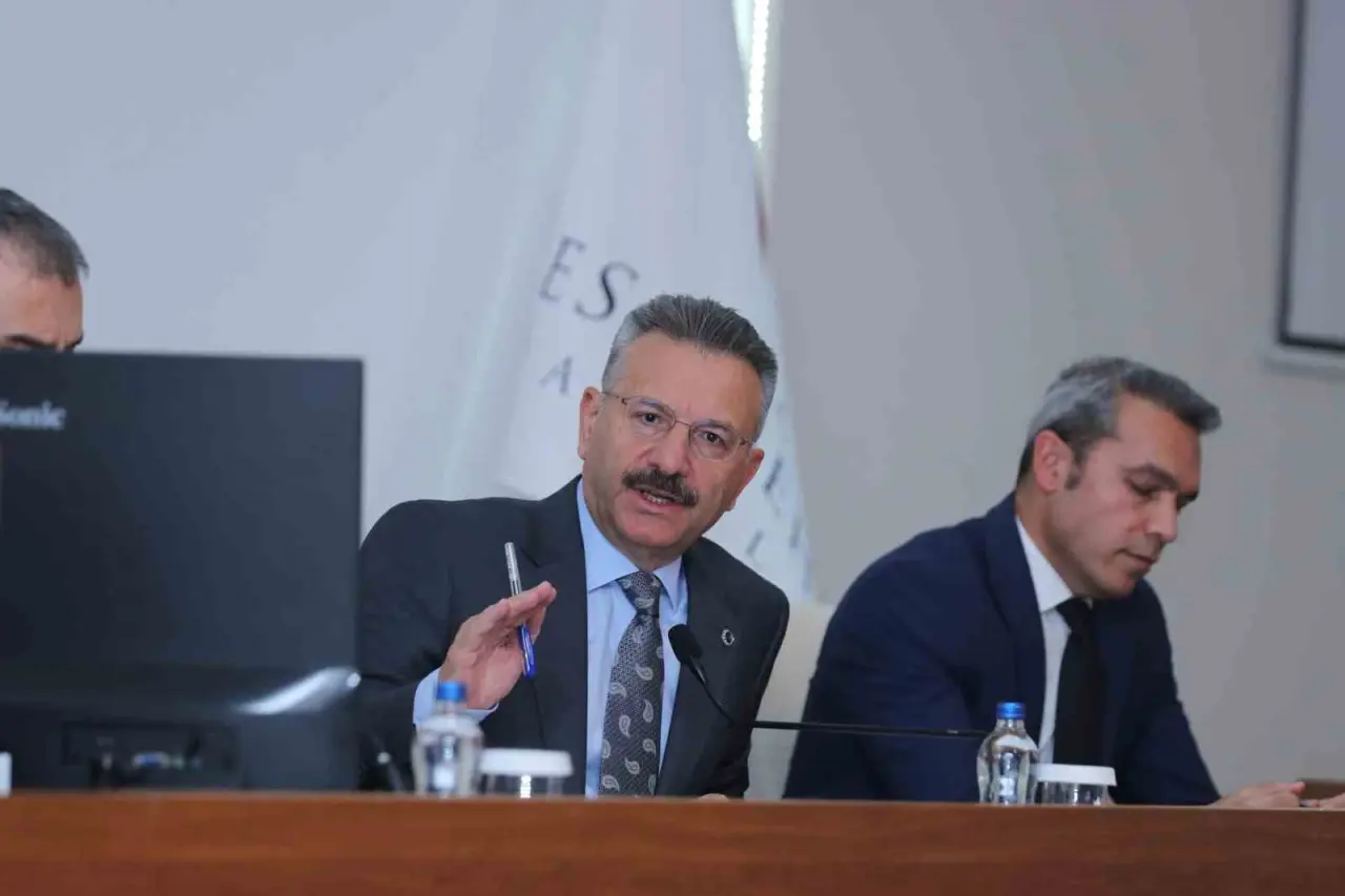 eskisehir-kadinin-guclenmesi-il-koordinasyon-kurulu-toplantisi-duzenlendi