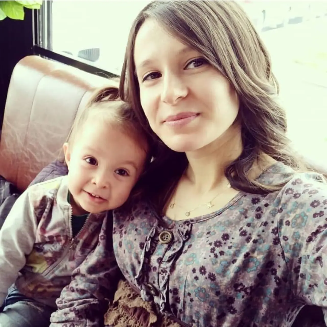 kizini-ve-7-yasindaki-torununu-sokak-ortasinda-olduren-sanigin-yargilamasina-devam-edildi