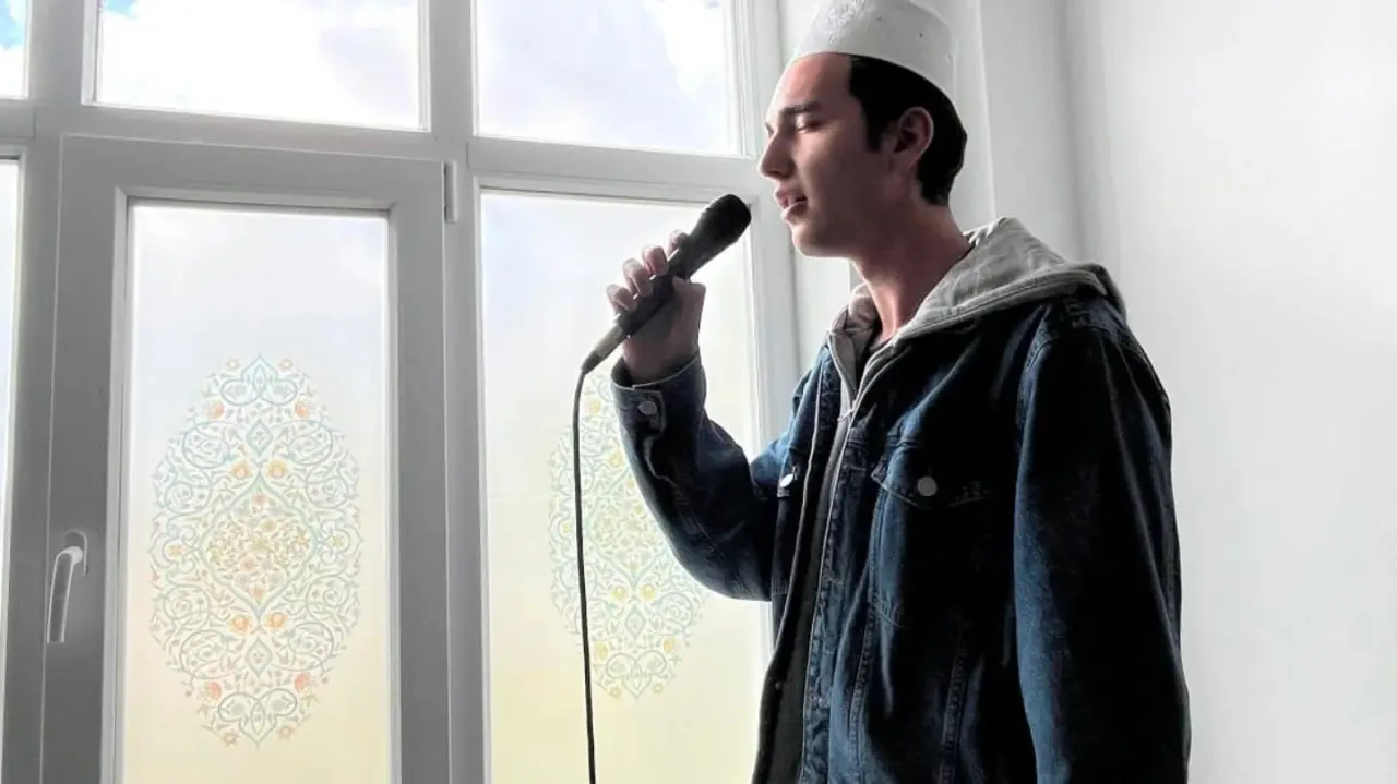 imam-hatip-lisesi-ogrencileri-mihrapta-gencler-var-projesiyle-mihraba-gecti