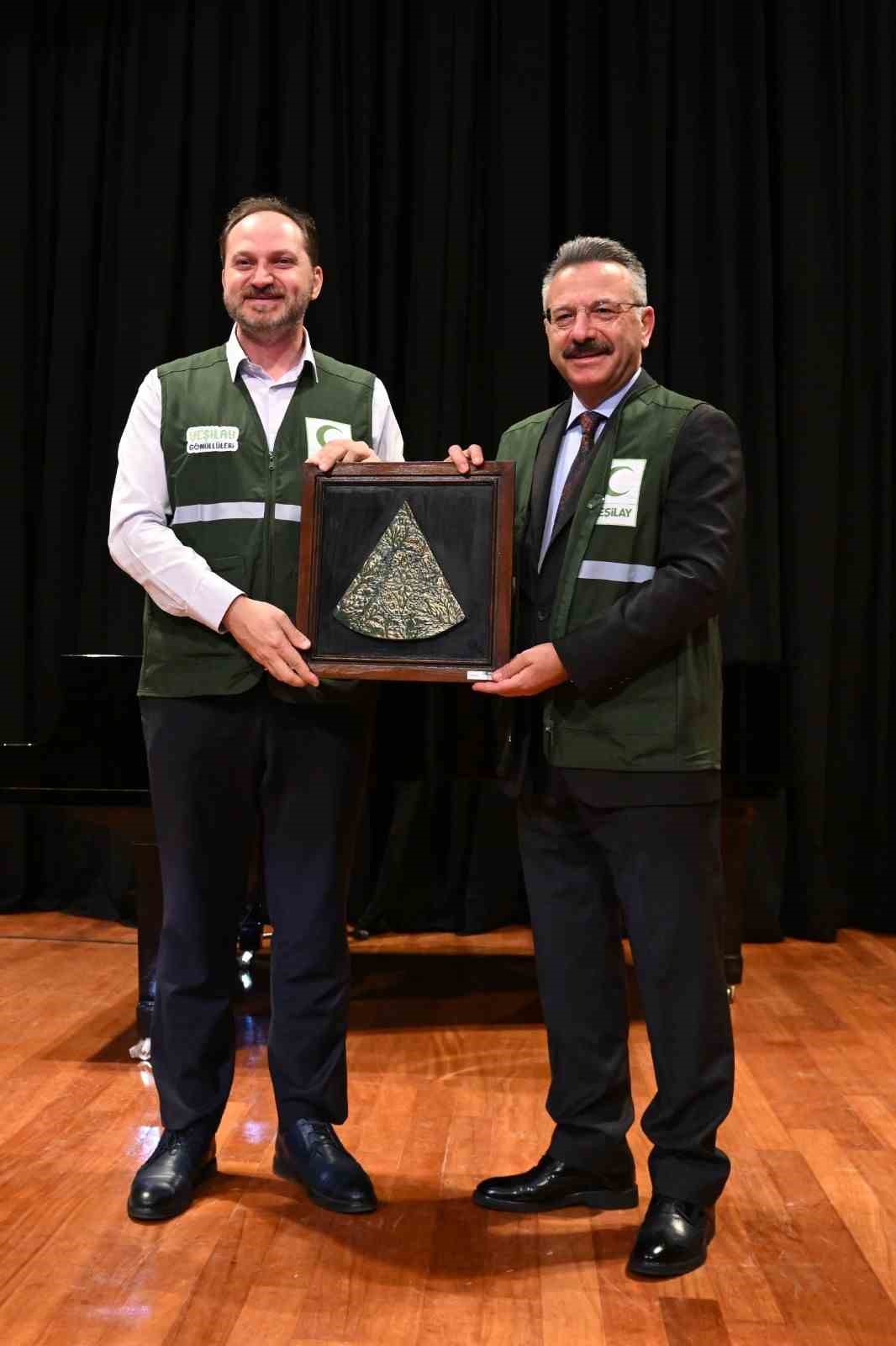 anadolu-universitesinde-yesilayfest-basladi