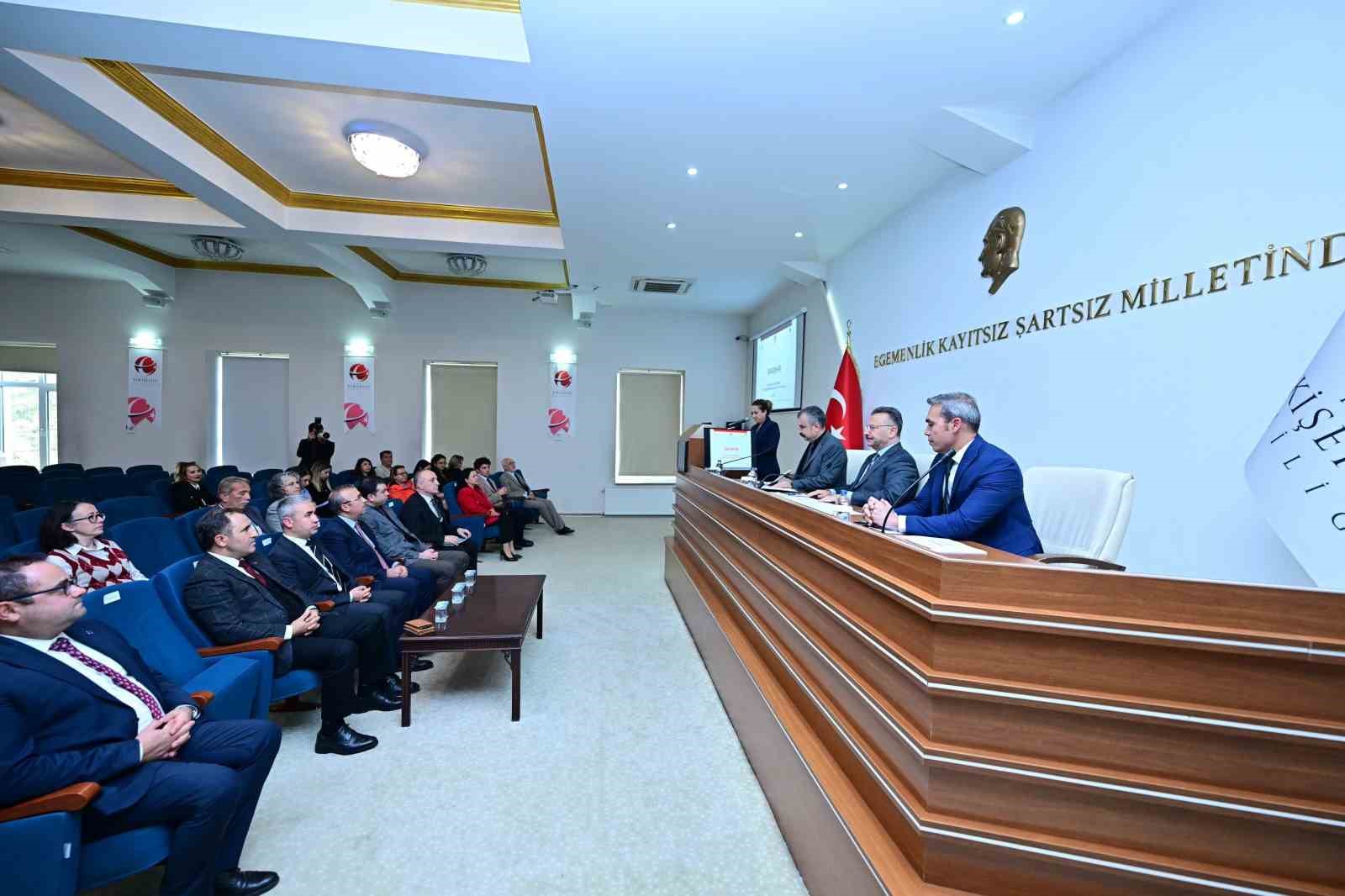 eskisehir-kadinin-guclenmesi-il-koordinasyon-kurulu-toplantisi-duzenlendi