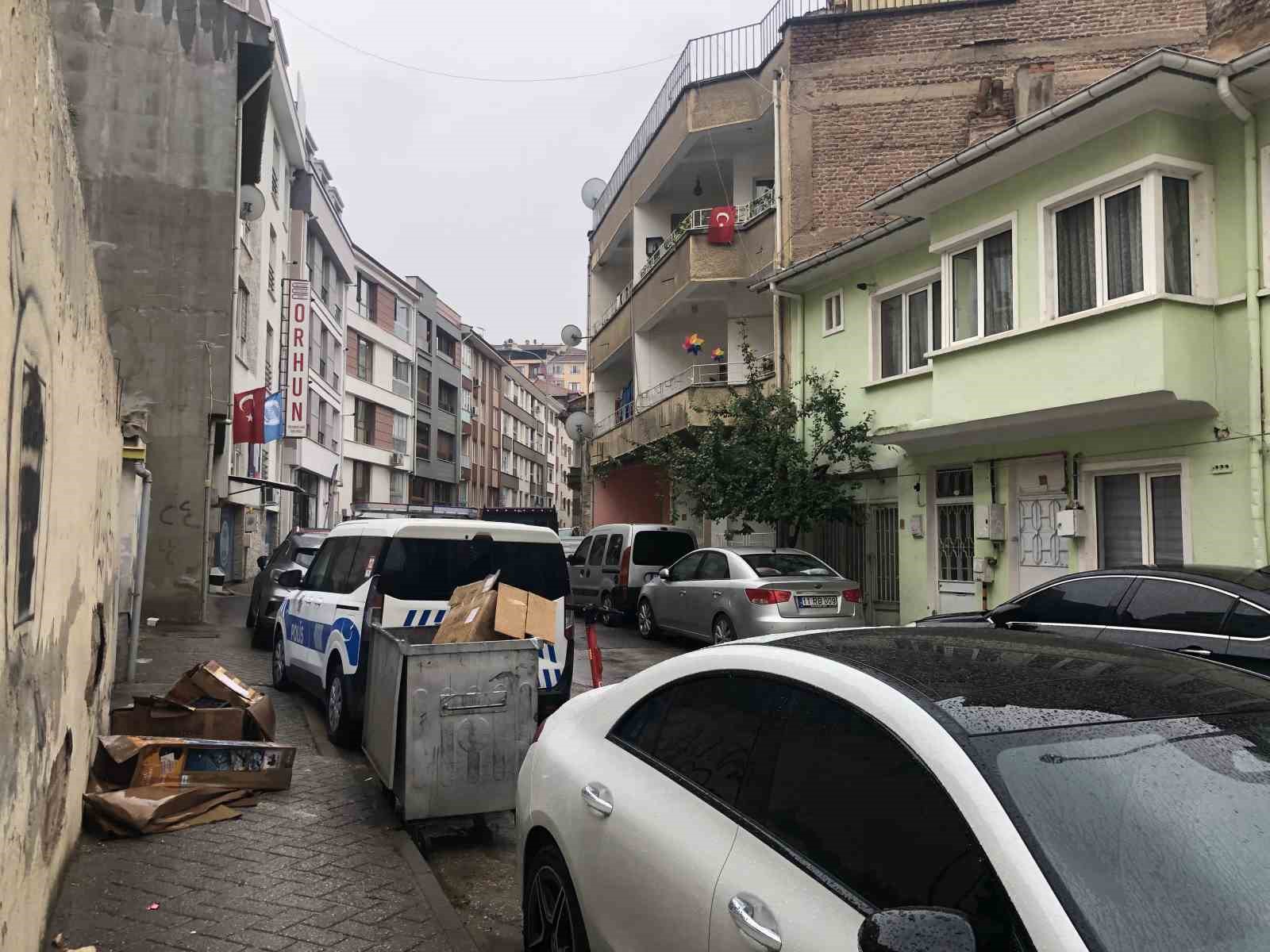 eskisehirde-45-yasindaki-sahis-evinde-olu-bulundu