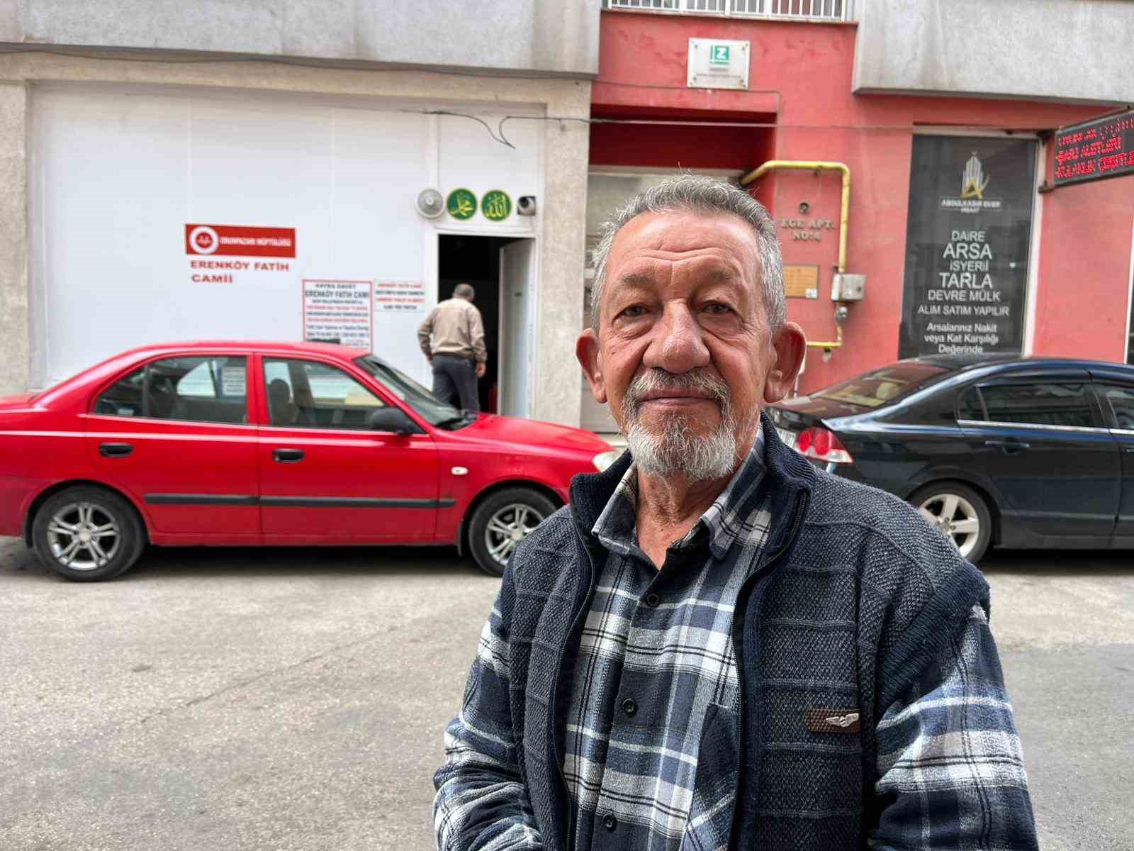 zemin-kattaki-eski-fitness-salonunu-camiye-cevirdiler