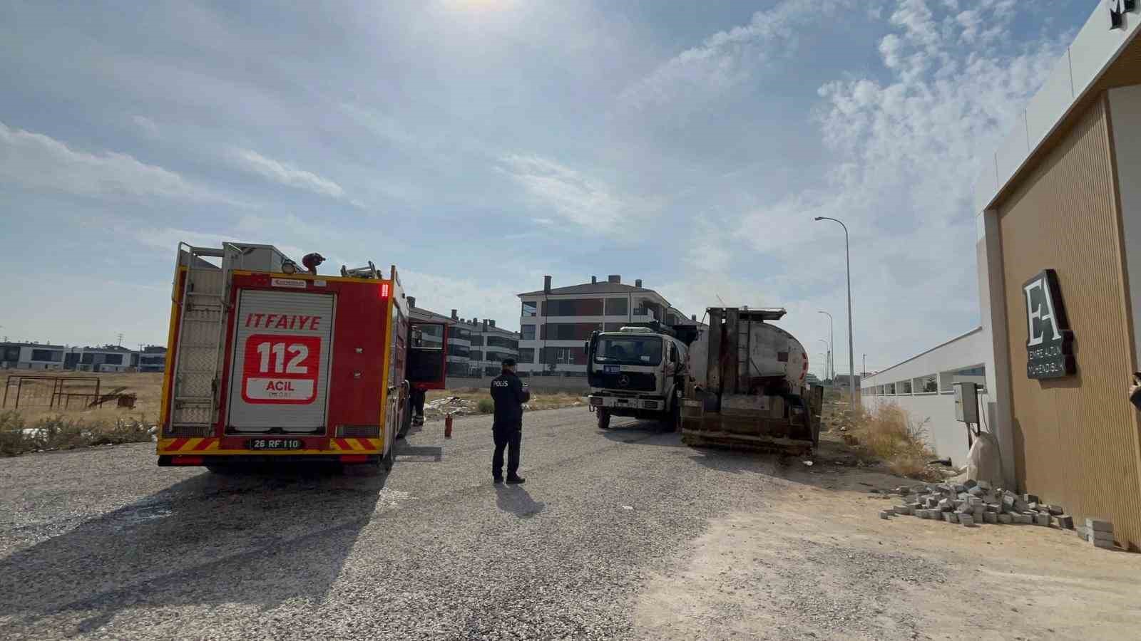 zift-tankerindeki-yangin-ekiplerce-sonduruldu