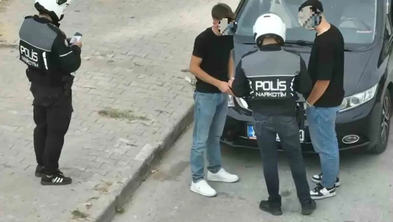 eskisehirde-okul-cevreleri-icin-iki-yillik-bilanco-11-bin-154-denetim-yapildi-281-metruk-bina-yikildi