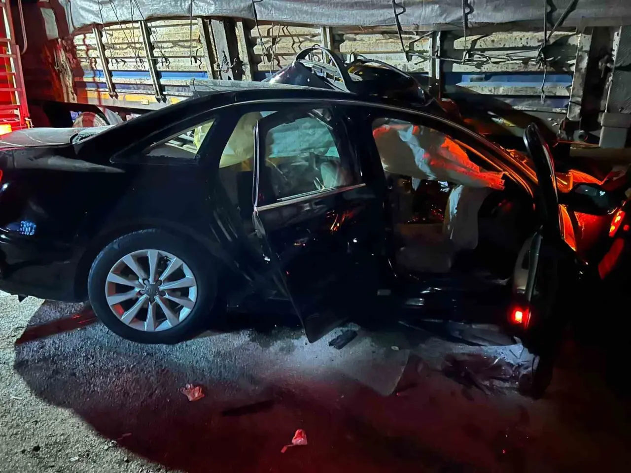 otomobil-tirla-carpisti-2-olu-2-yarali