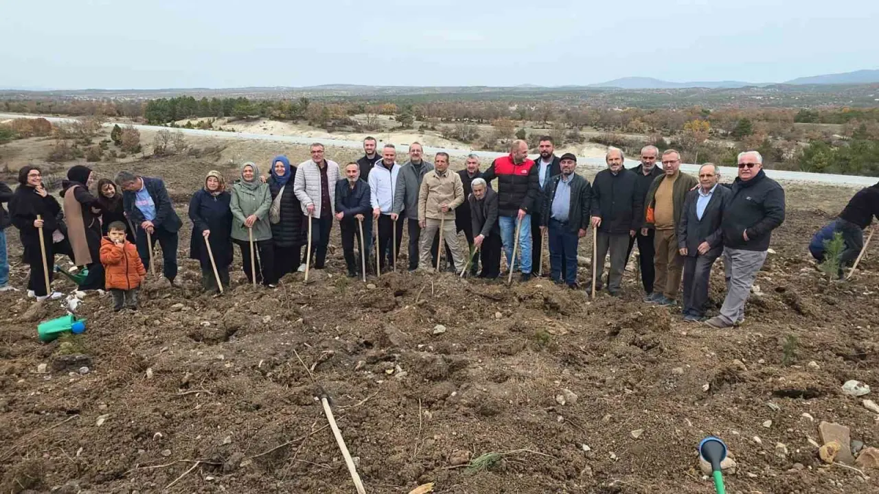 yusuf-sezai-sevil-anisina-kutahyada-hatira-ormani-olusturuldu