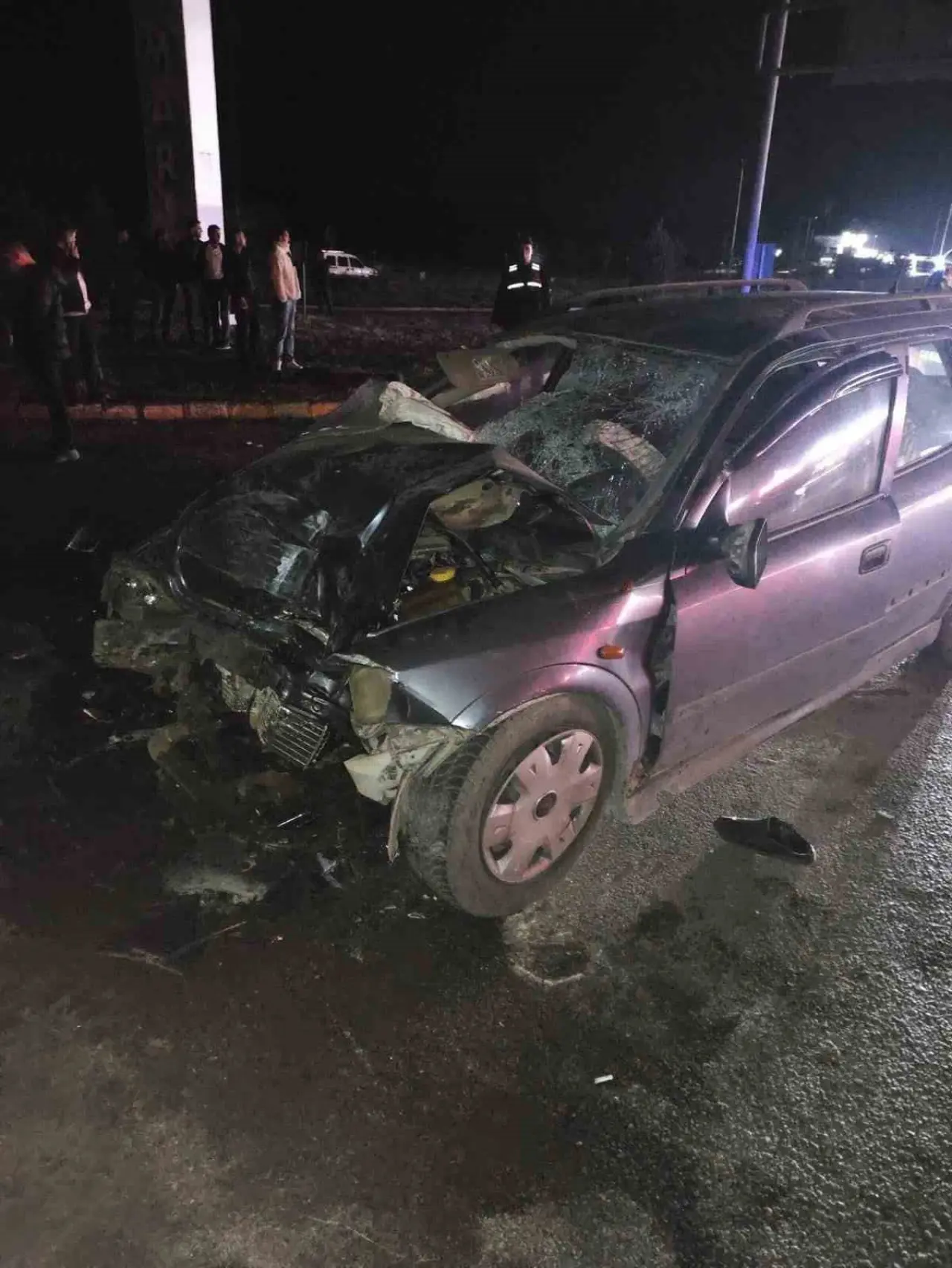 otobusle-otomobil-carpisti-1-olu-3-yarali