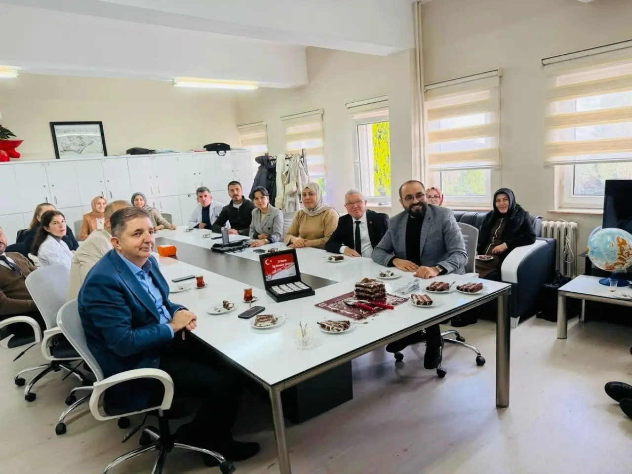 ak-parti-ogretmenleri-unutmadi