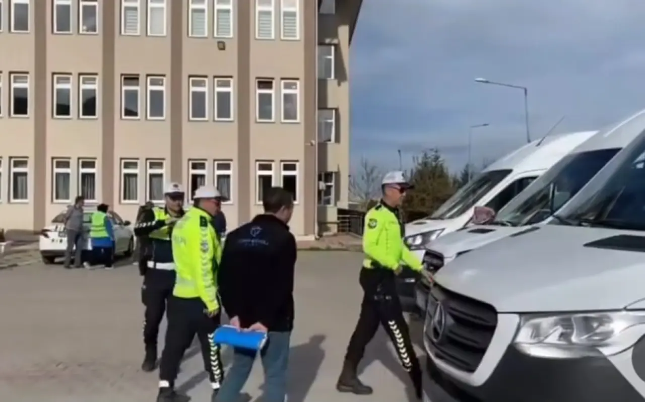 kutahyada-okul-servislerine-guvenlik-denetimi