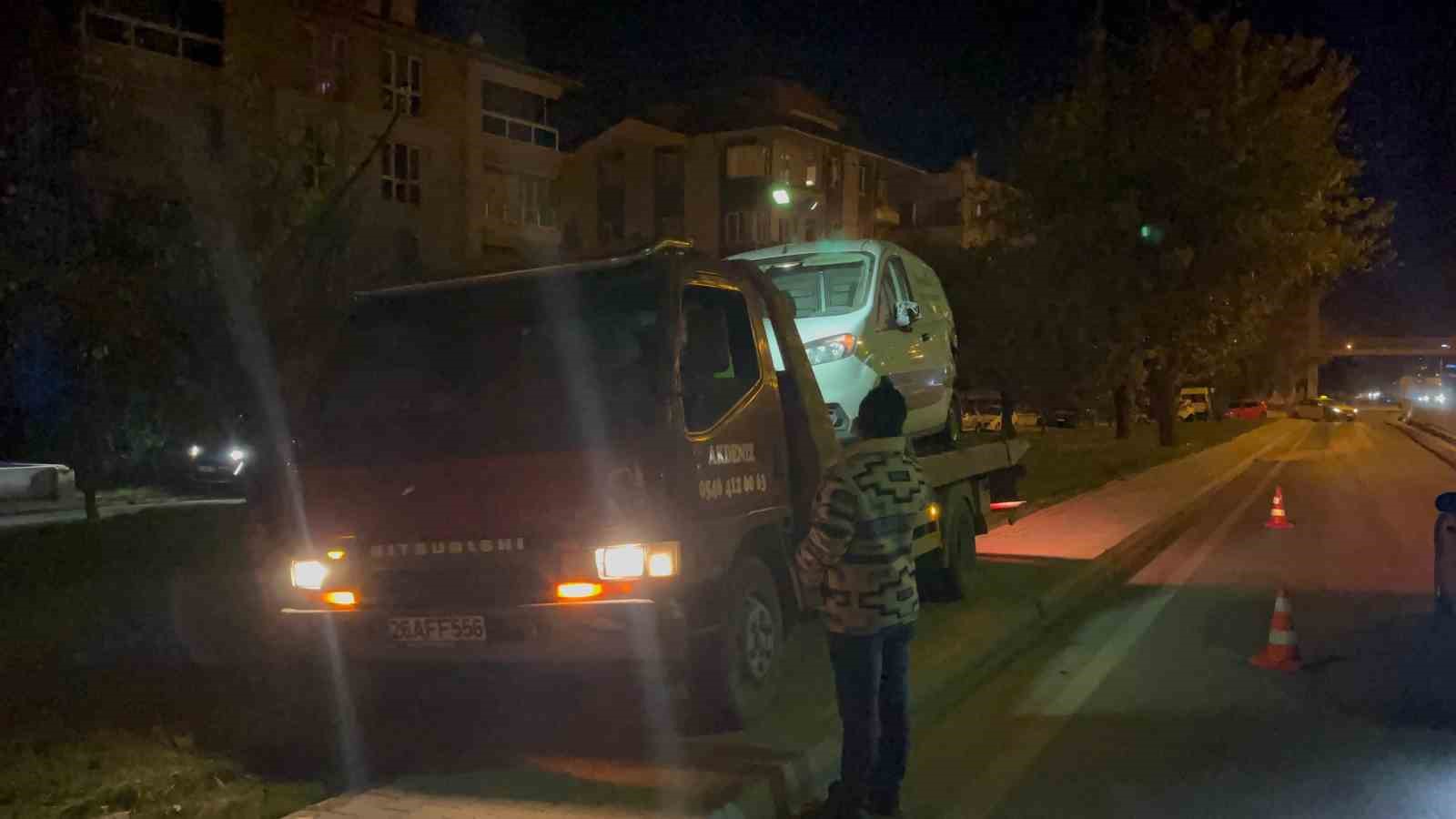 alkollu-aday-surucu-polisten-kacarken-yaptigi-kazada-yakayi-ele-verdi