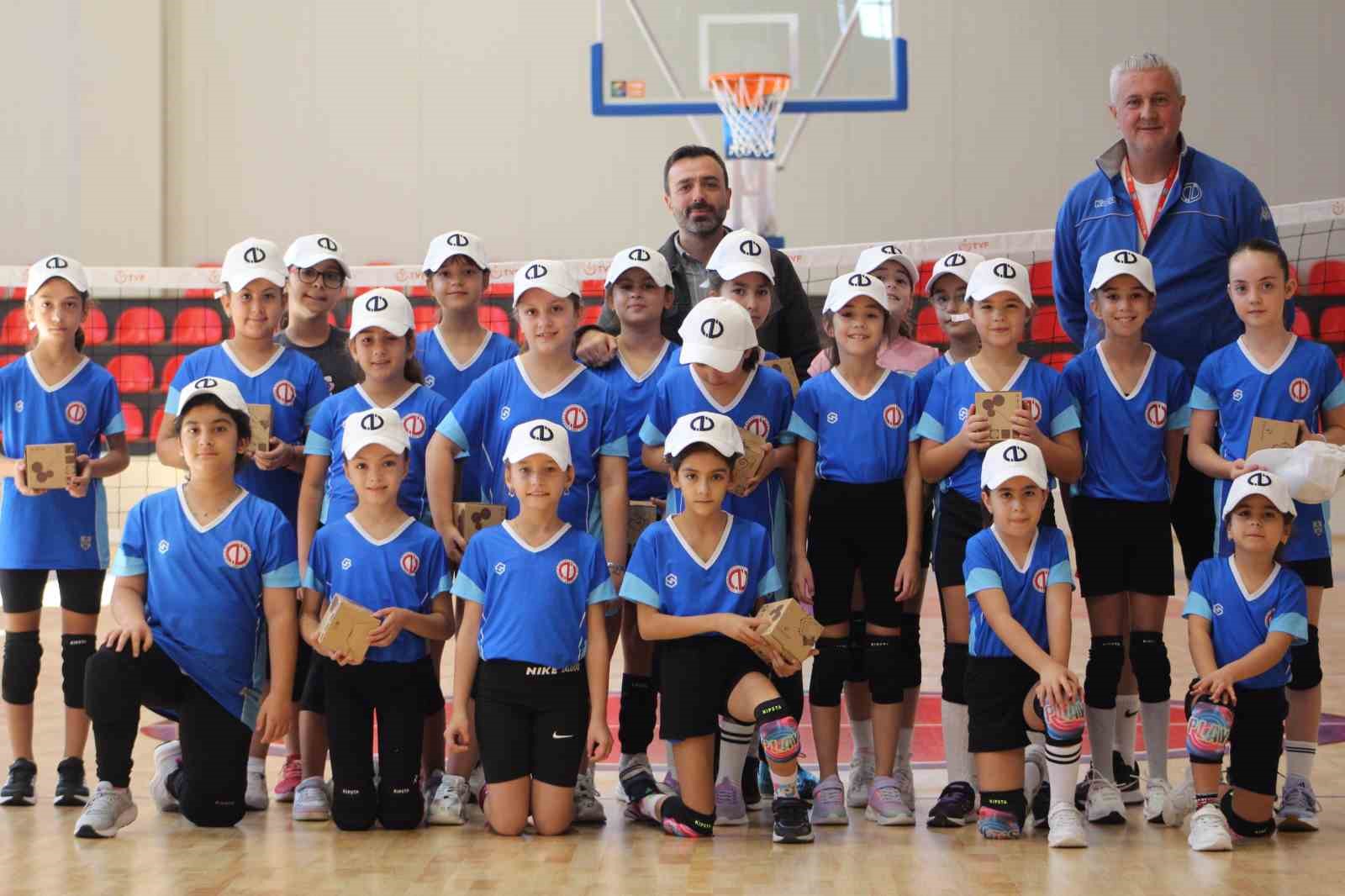 anadolu-universitesi-spor-kulubu-kis-okulunda-calismalar-suruyor