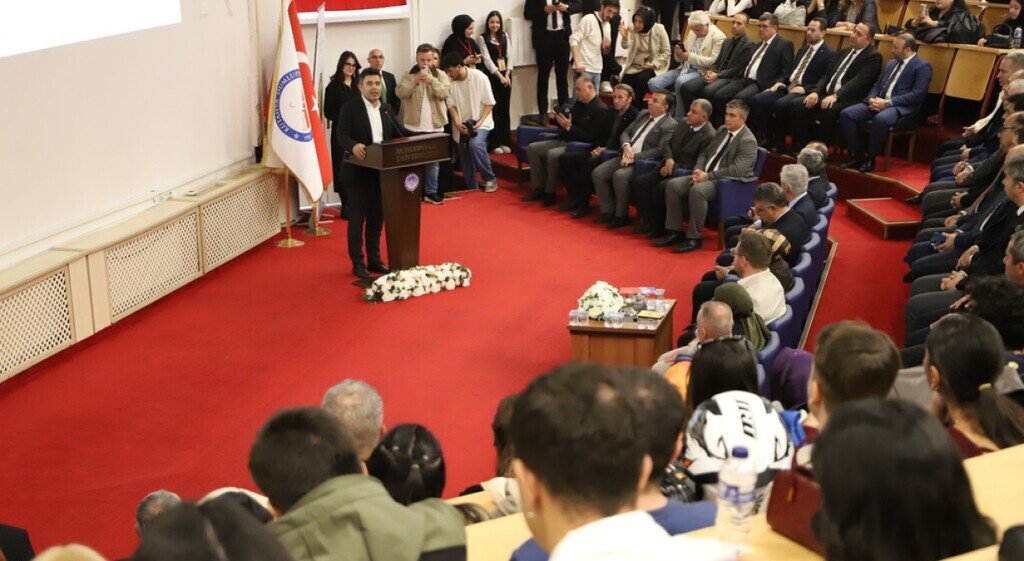 bakan-yardimcisi-boyraz-ogrencilere-turkiye-yuzyilinda-ulastirma-vizyonunu-anlatti