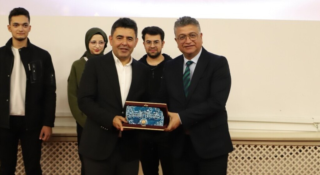 bakan-yardimcisi-boyraz-ogrencilere-turkiye-yuzyilinda-ulastirma-vizyonunu-anlatti