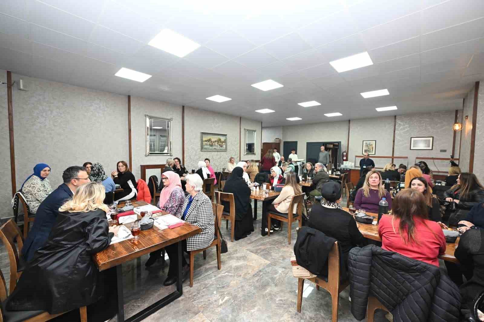 edirneden-gelen-sehit-ve-gazi-aileleri-eskisehirde-agirlandi