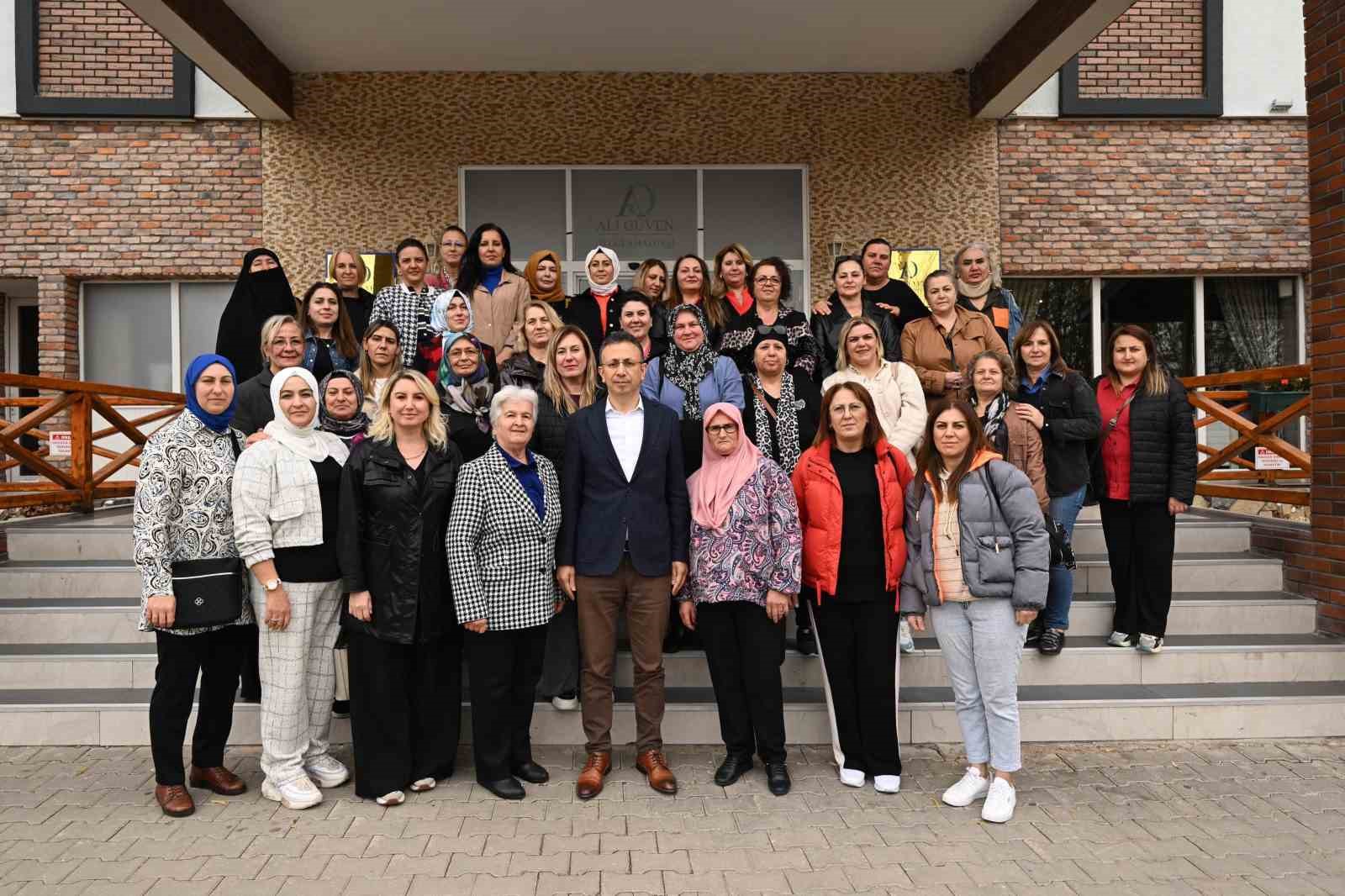 edirneden-gelen-sehit-ve-gazi-aileleri-eskisehirde-agirlandi