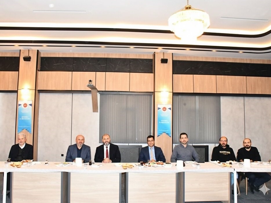 gediz-murat-daginda-genclik-bulusmasi