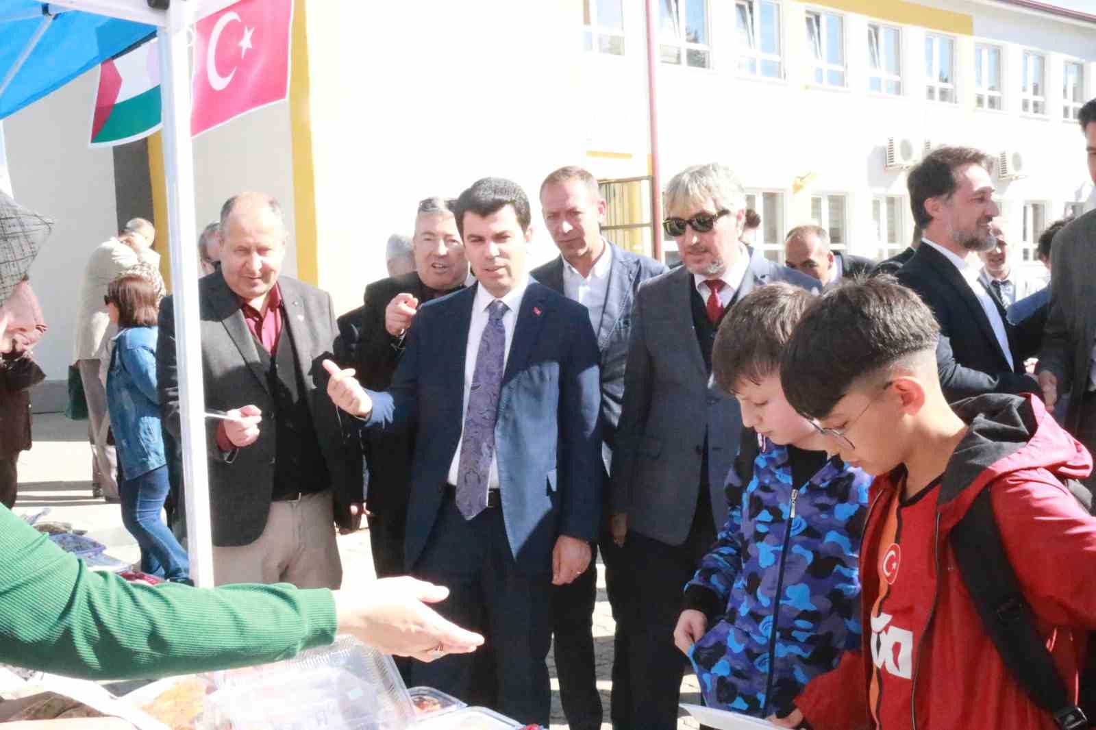 gedizde-gazze-icin-hayir-carsisi-kuruldu