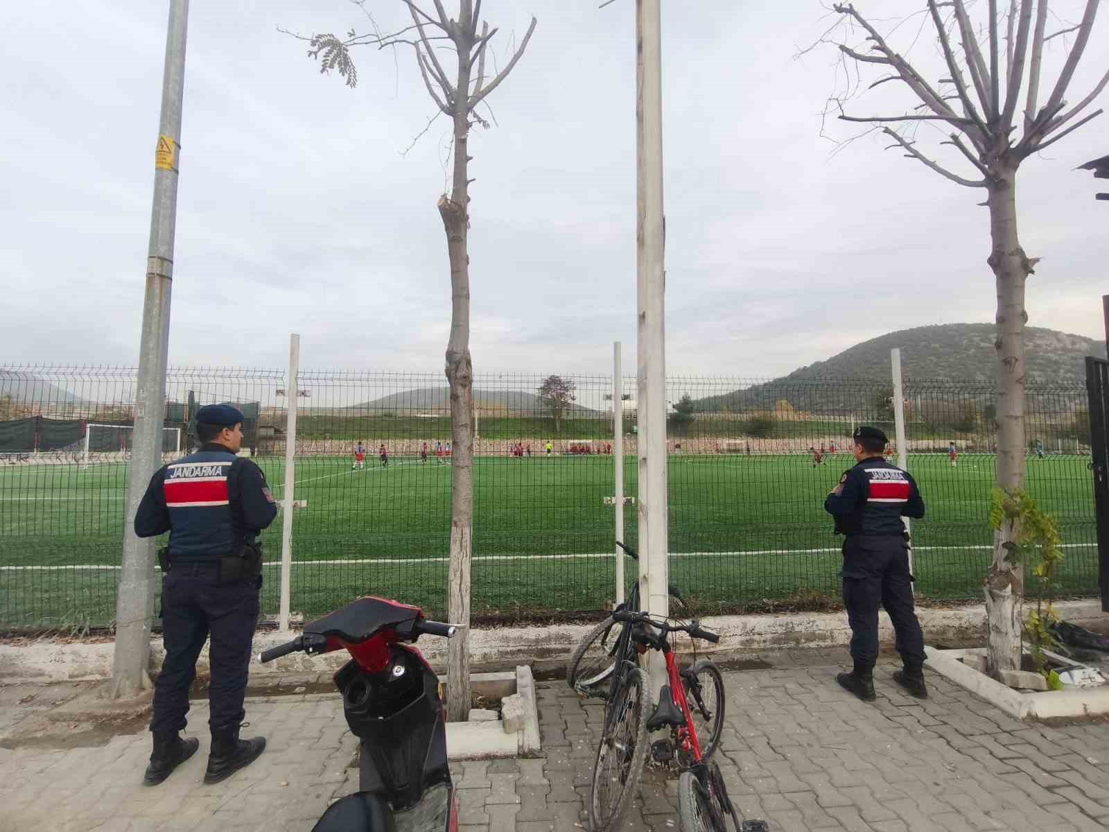 jandarma-bilecikte-halkin-guvenligi-icin-her-yerde