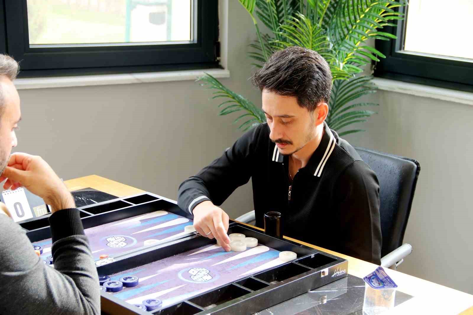 kutahya-osbnin-4-firmalar-arasi-tavla-turnuvasinda-sampiyon-belli-oldu