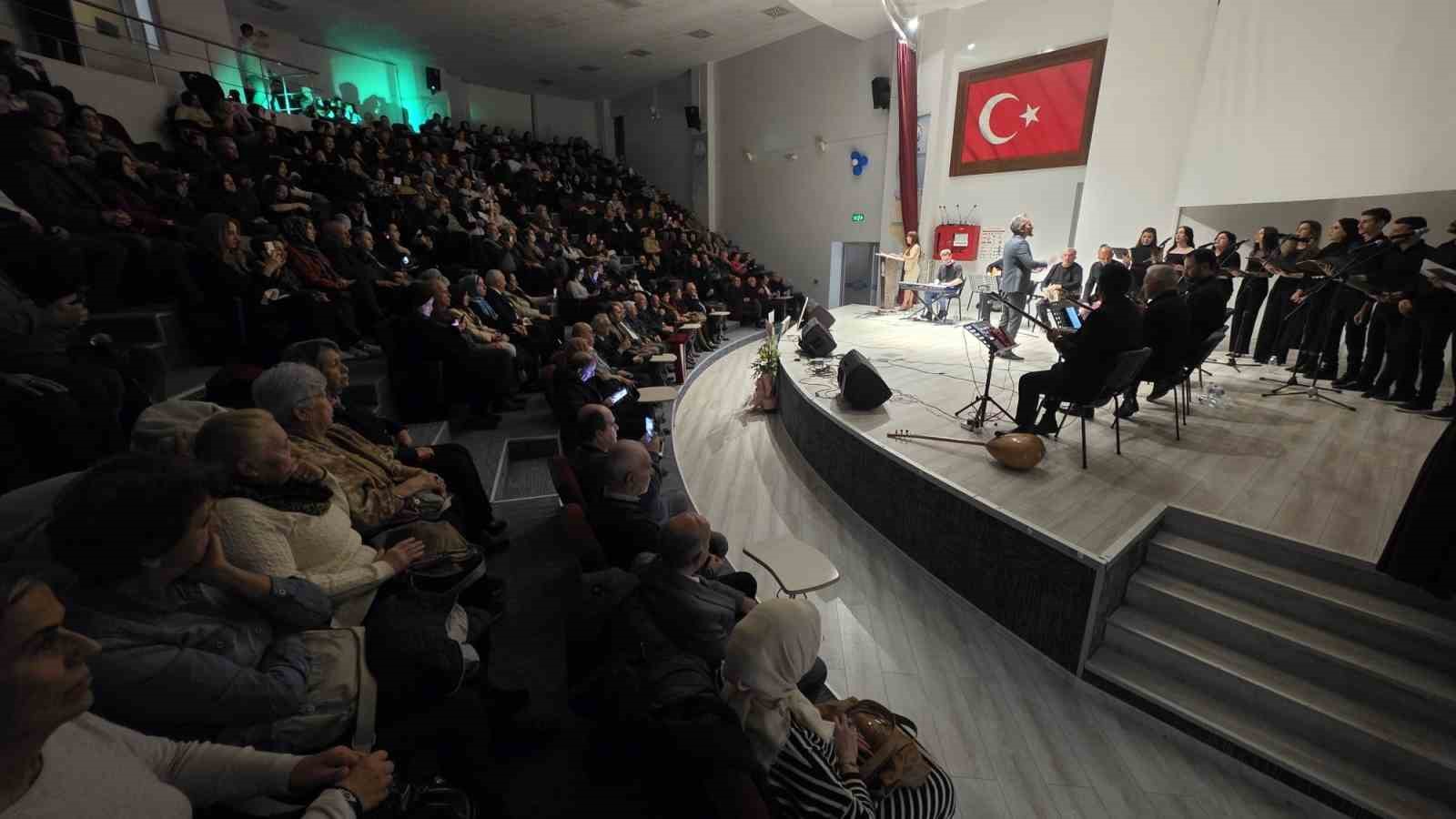 kutahyada-ustaya-selam-ogretmene-saygi-programina-yogun-ilgi