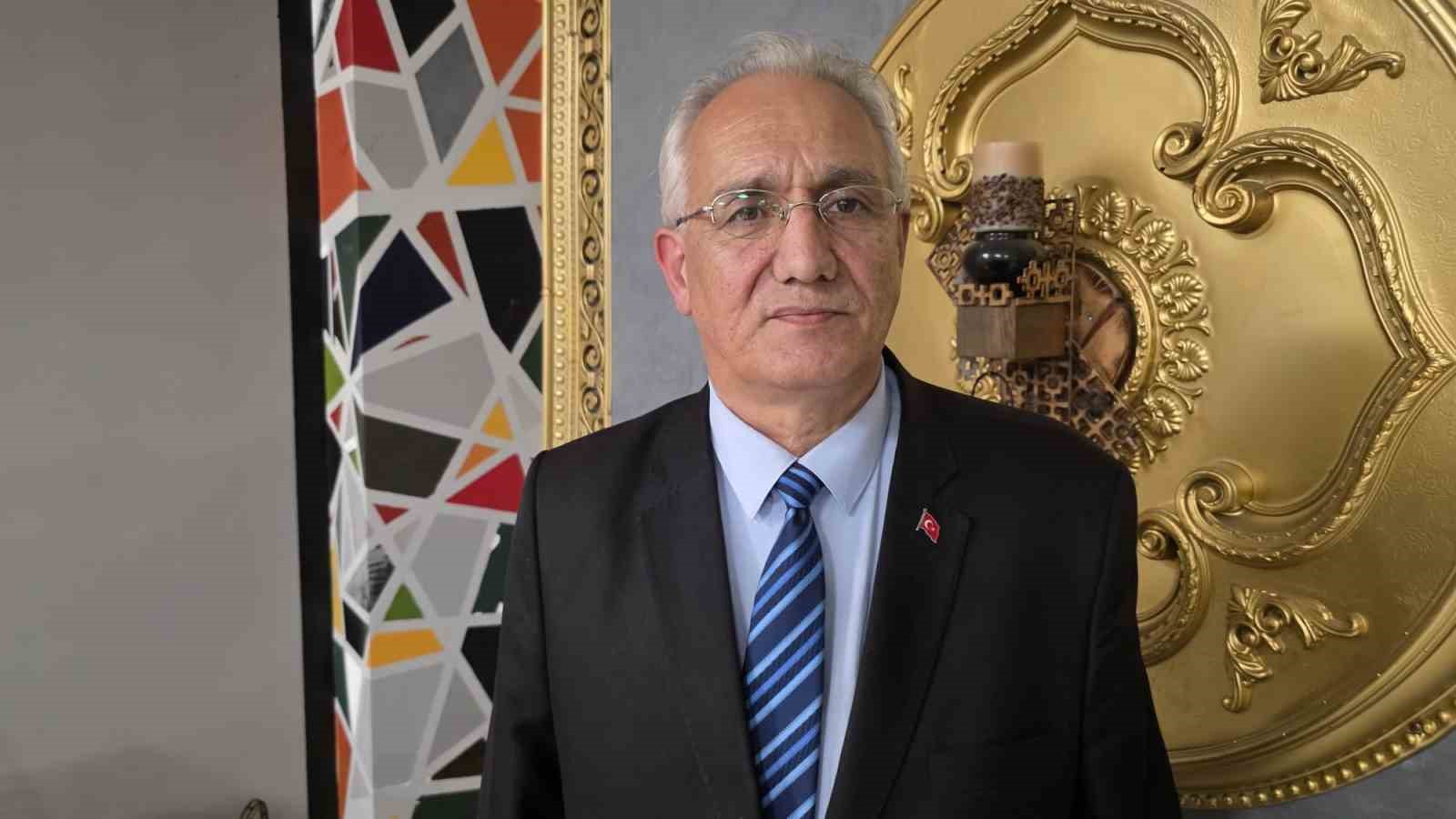 kutahyada-ustaya-selam-ogretmene-saygi-programina-yogun-ilgi