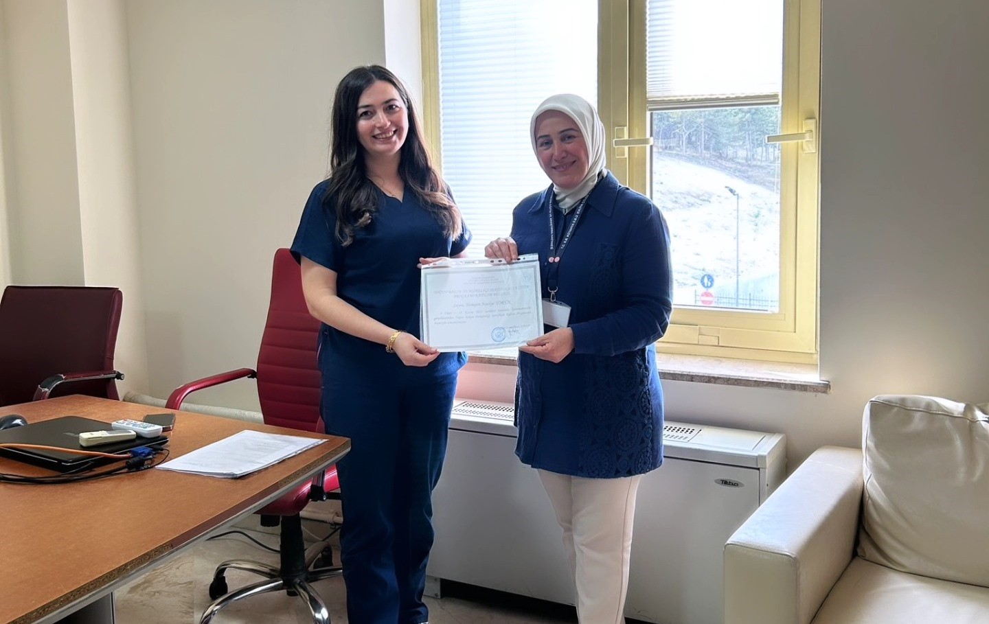 kutahyada-yogun-bakim-hemsireligi-sertifikali-egitim-programi