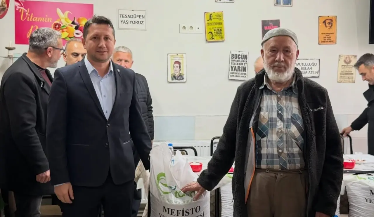 tavsanlida-ureticilere-tohum-ve-gubre-destegi