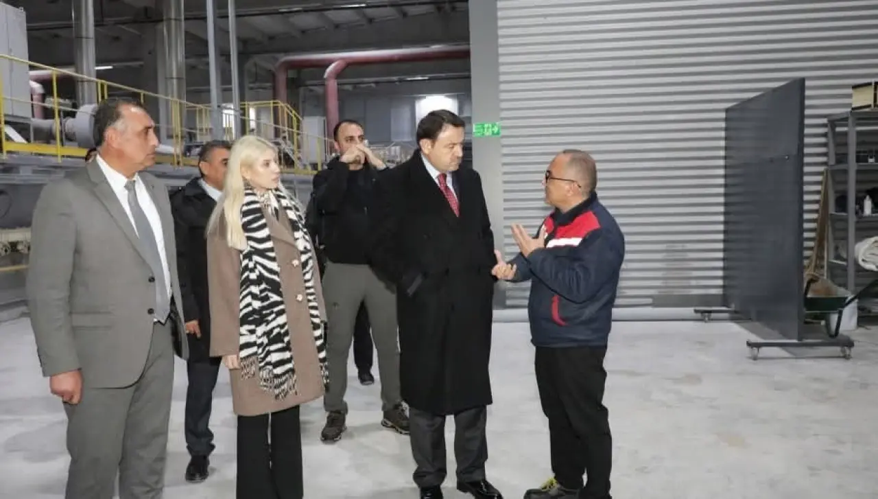 vali-musa-isin-altintas-zafer-osbde-incelemelerde-bulundu