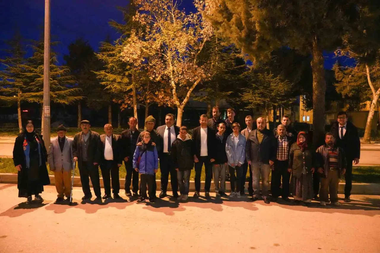 pazarlarda-engelliler-gonul-sofrasinda-bulustu