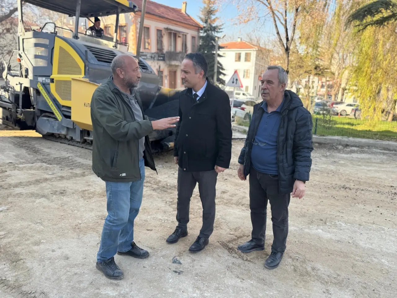 saray-mahallesinde-asfalt-calismalari-suruyor