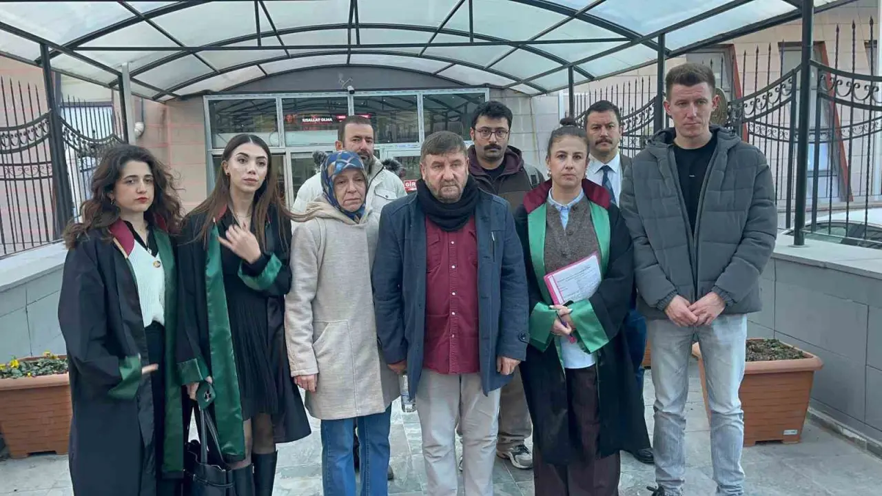 kizini-ve-torununu-olduren-saniga-2-kez-agirlastirilmis-muebbet-hapis