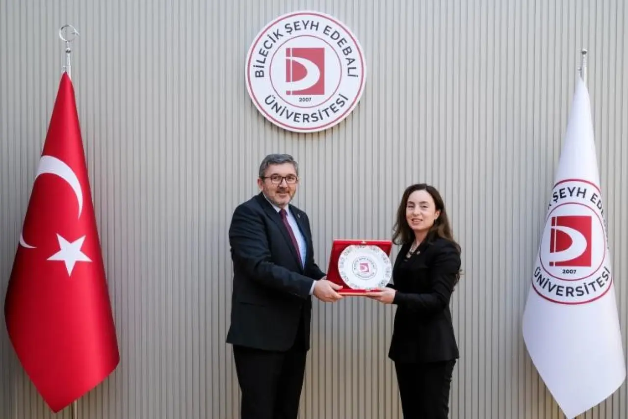 bseu-ogretim-uyesine-bilim-hizmet-odulu