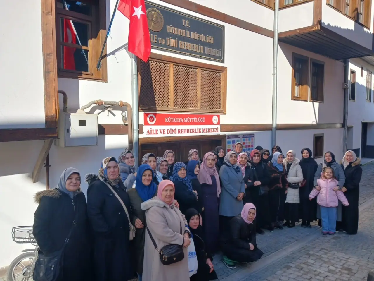 kutahyada-ozel-ogrencilerden-anlamli-ziyaret