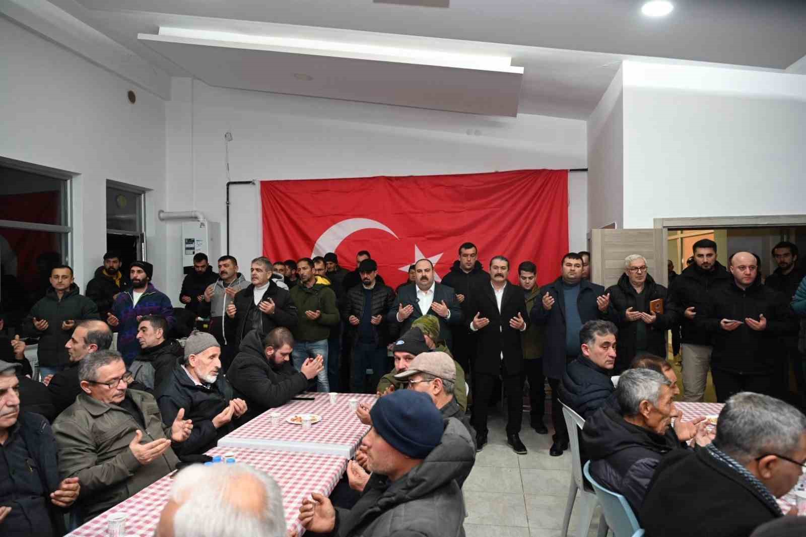 baskan-hamamci-2025-yili-istisare-ve-degerlendirme-toplantisina-katildi