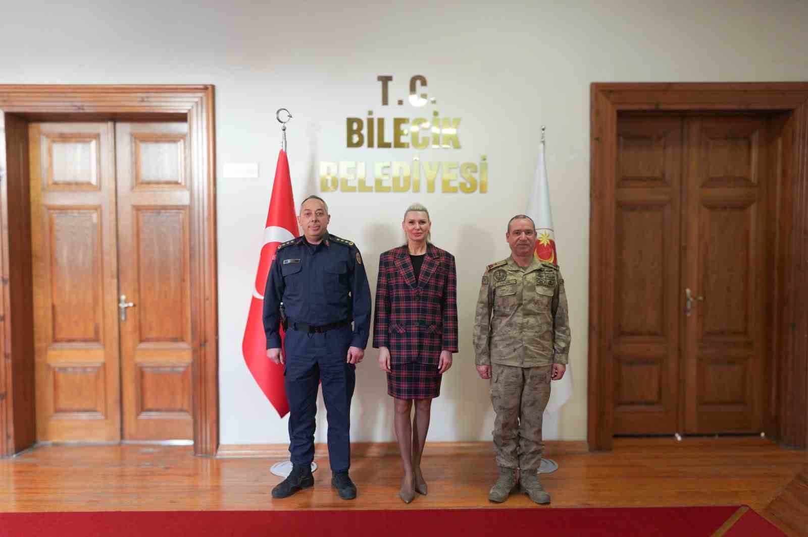 bilecik-belediyesinde-jandarma-zirvesi