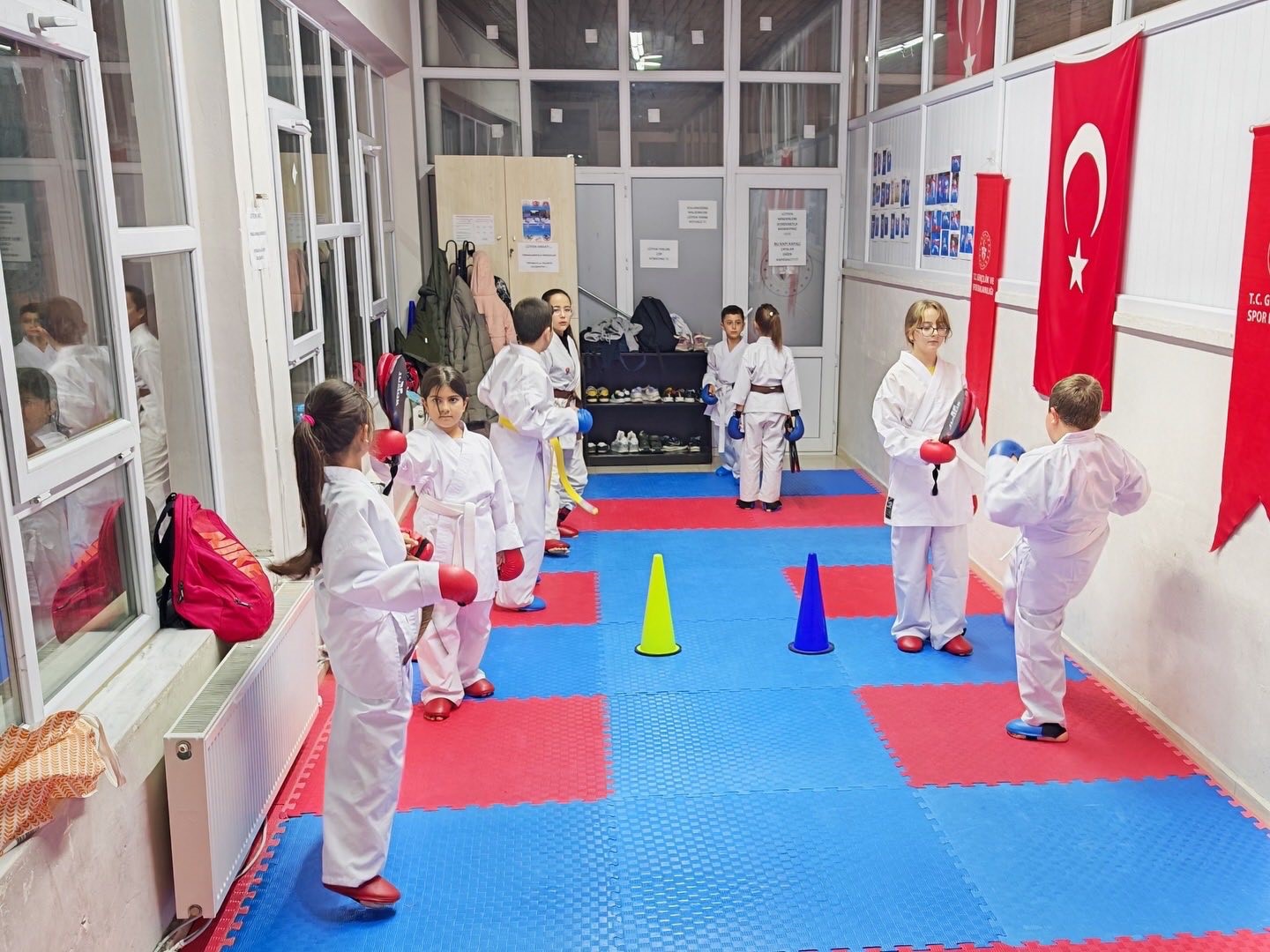 bilecikte-karate-spor-okullarinda-yogun-tempo
