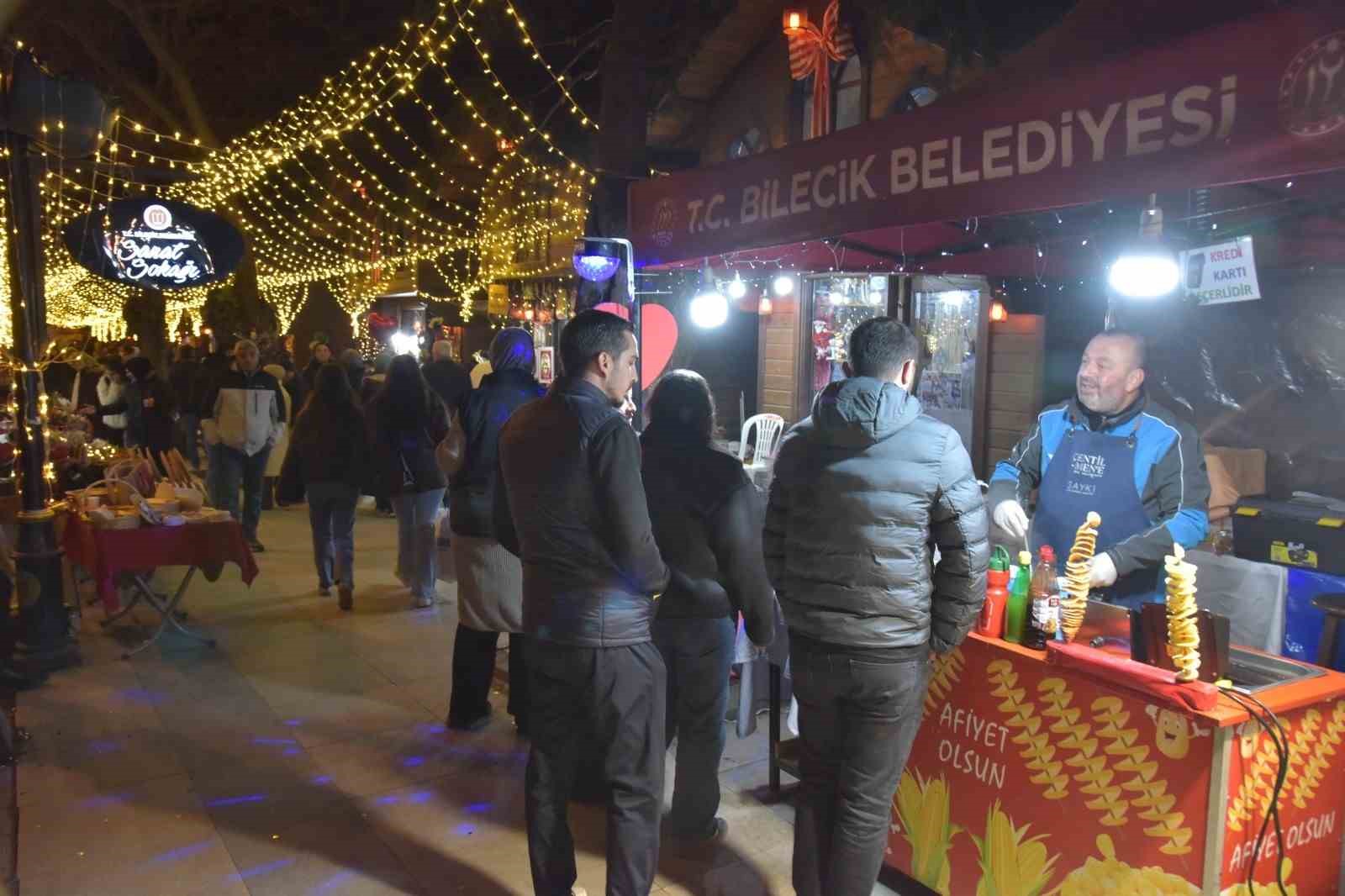 bilecikte-sanat-sokagina-yogun-ilgi