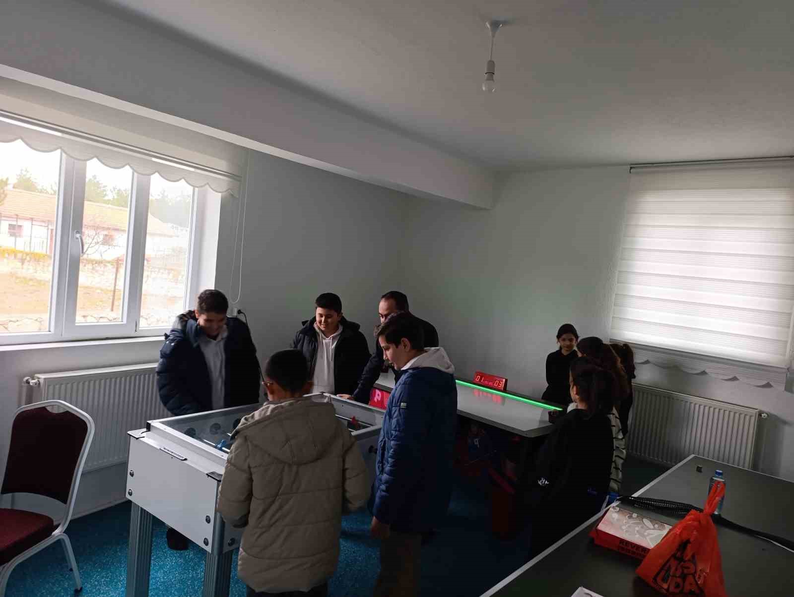 cedes-projesi-kapsaminda-ataturk-ortaokulu-ogrencileri-bilgilendirildi