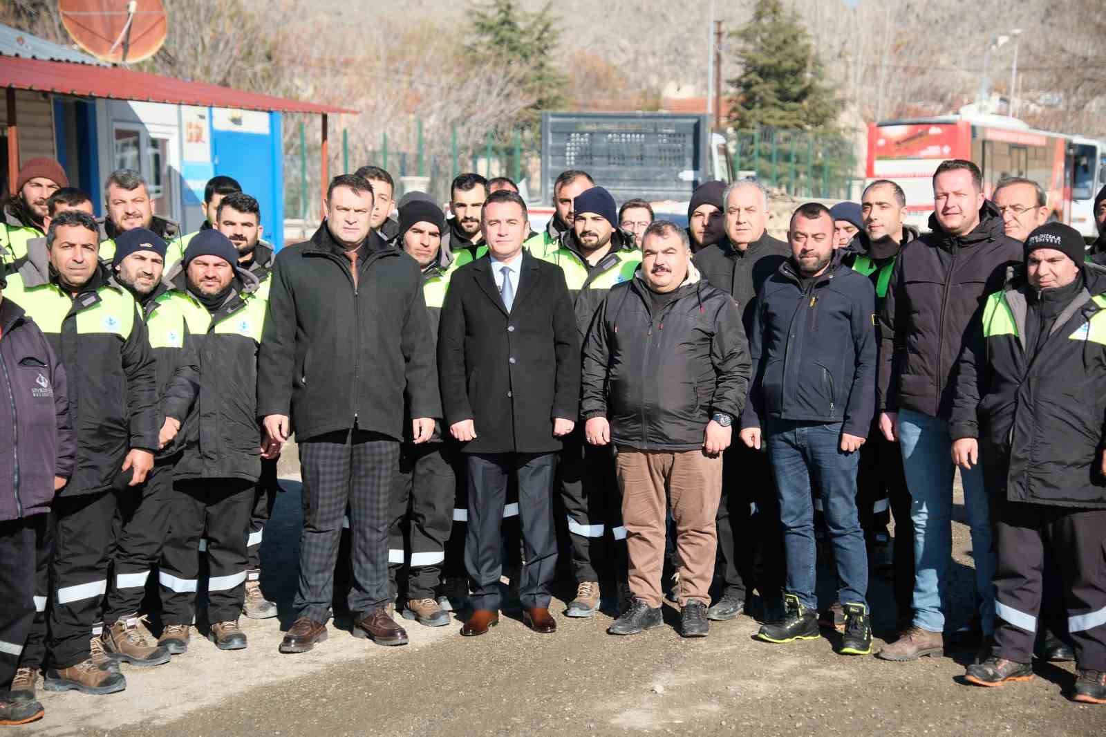 dokmeciden-personele-4er-bin-lira-yilbasi-primi