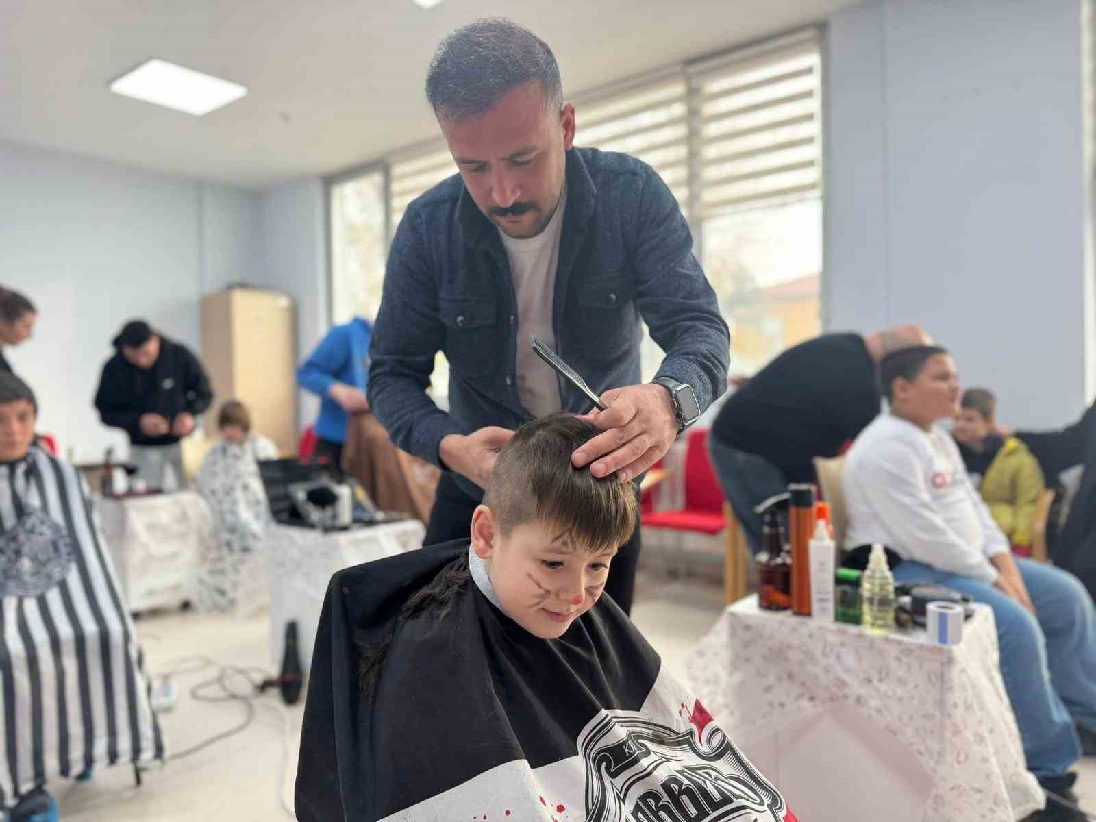 engelli-cocuklarin-yuzleri-guldu