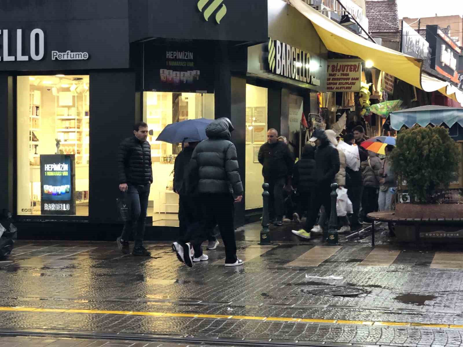 eskisehirde-yagis-etkisini-gosterdi