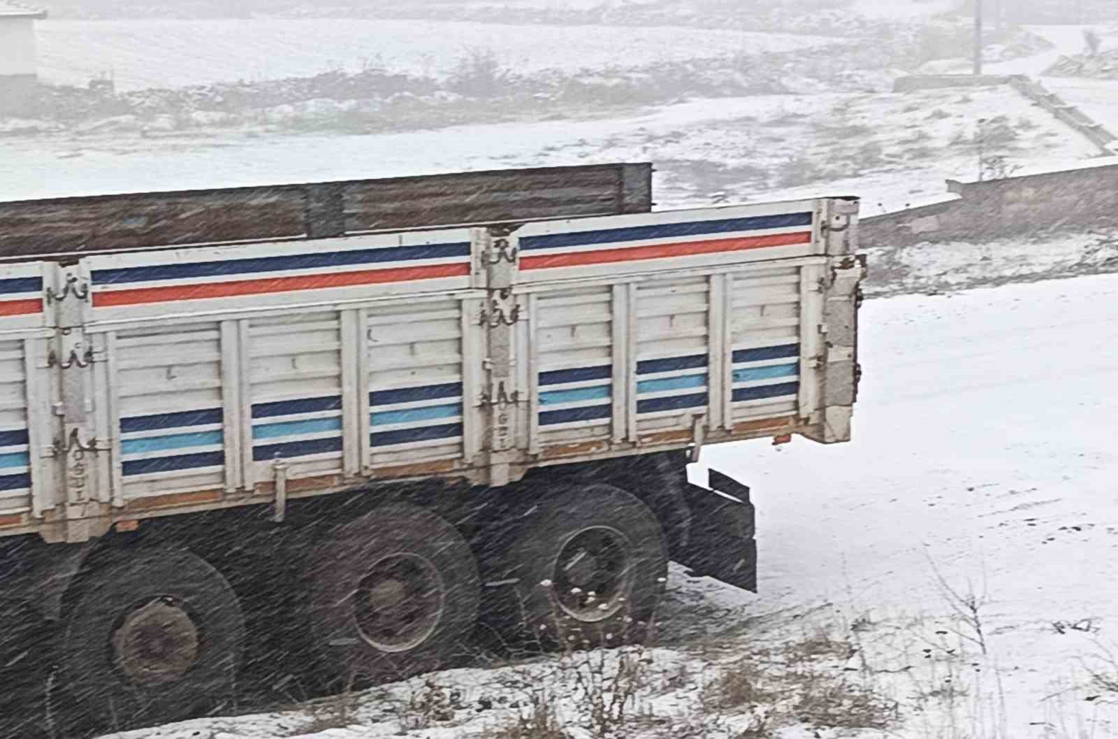 eskisehirin-kirsali-beyaza-burundu