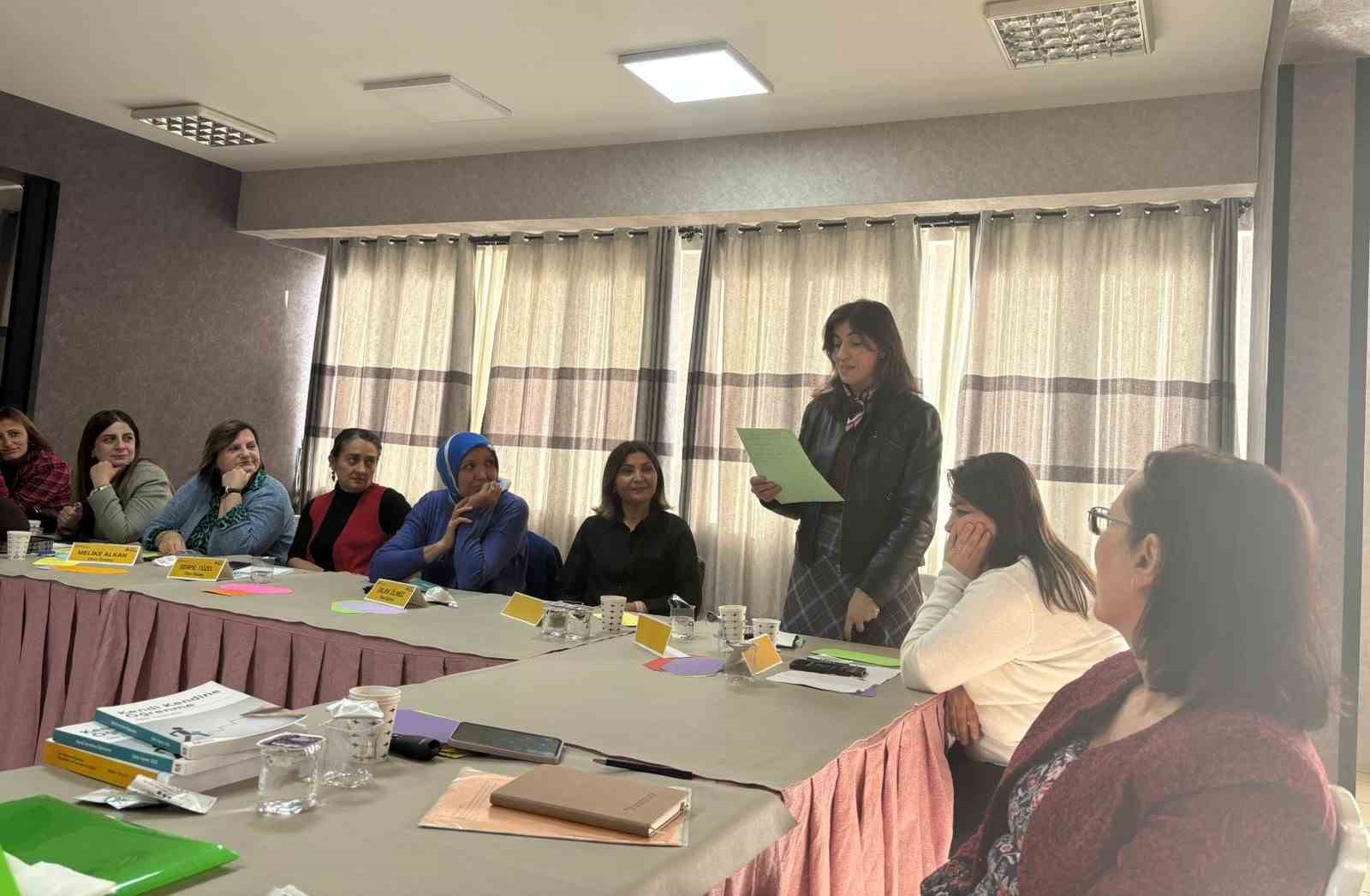 felsefe-ve-dusunce-akademisi-atolyesi-gerceklestirildi