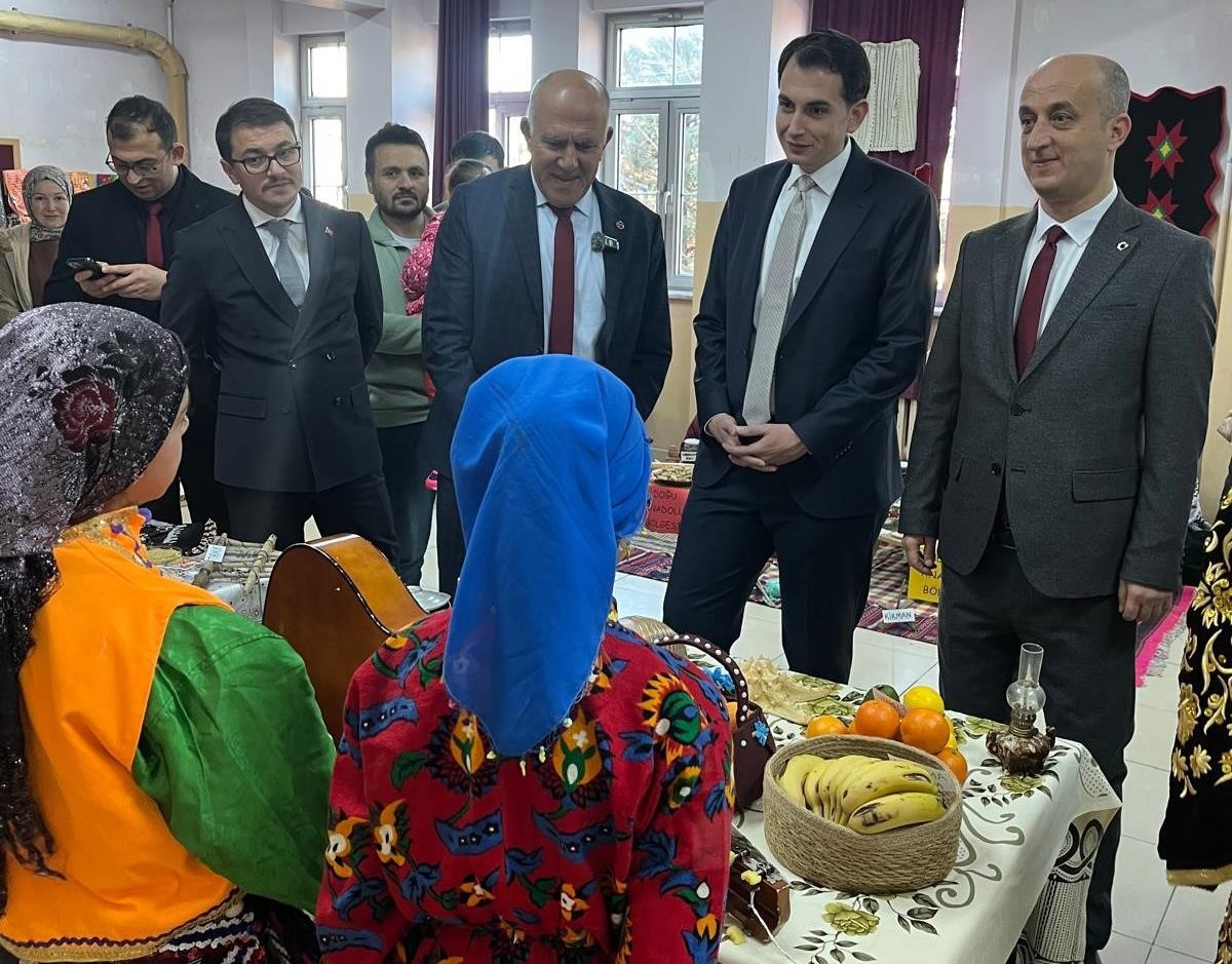 hisarcikta-yerli-mali-haftasi-etkinligi-duzenlendi