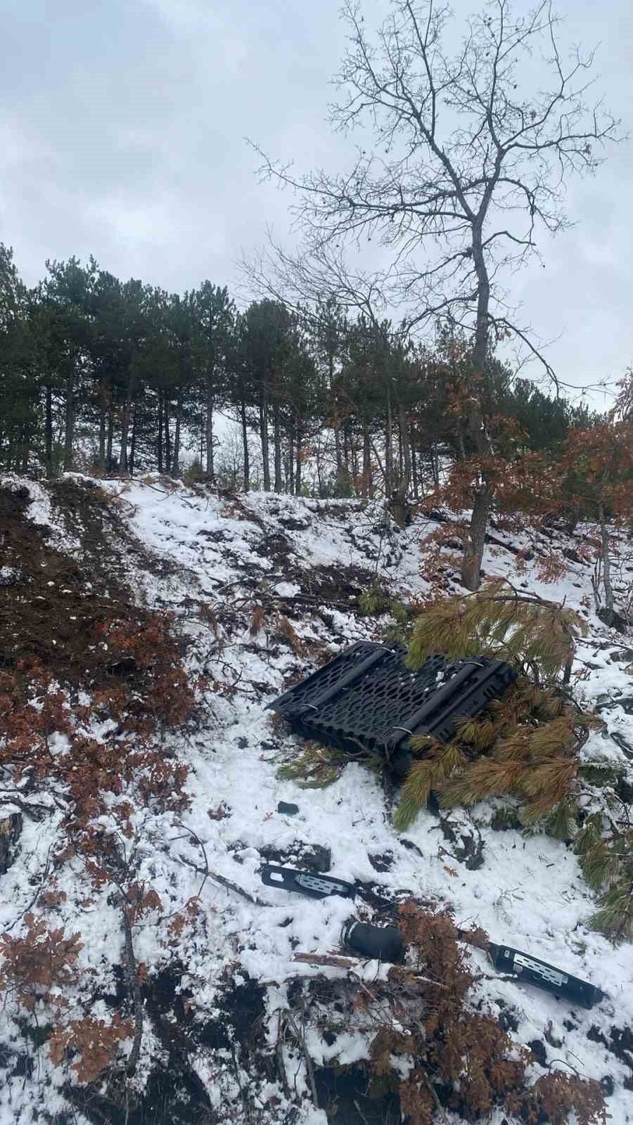 kontrolden-cikan-otomobil-karsi-seride-gecti-4-yarali