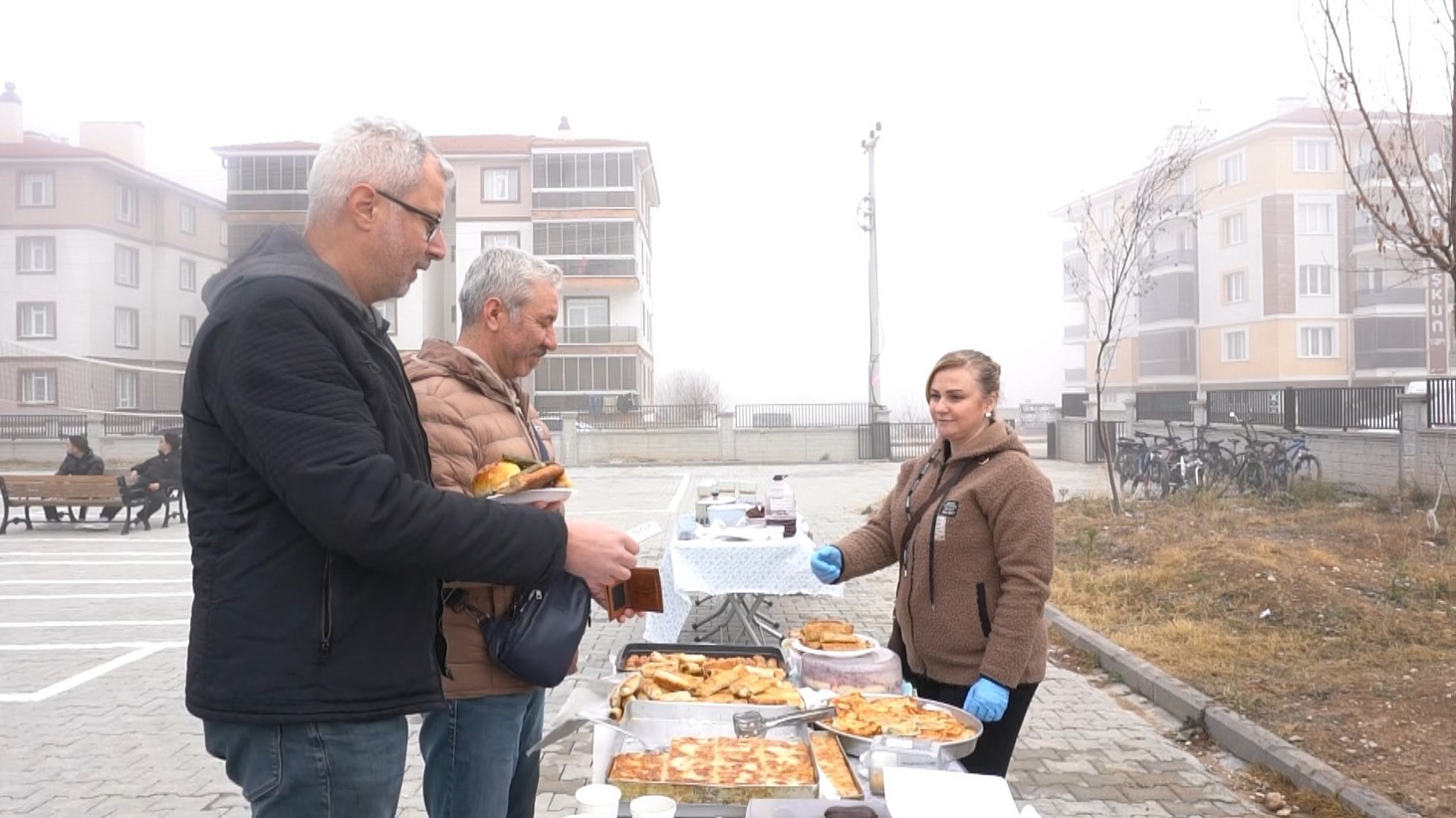 kutahya-abdulhamid-han-anadolu-lisesinden-gazze-icin-hayir-carsisi