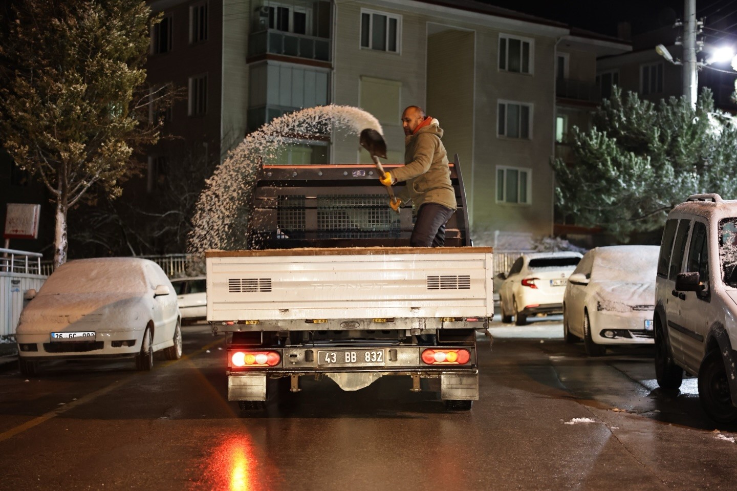 kutahya-belediyesi-kis-mesaisine-basladi