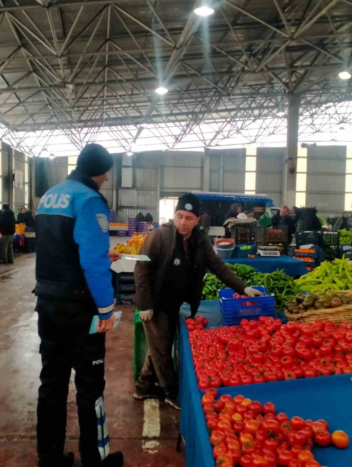 kutahya-emniyetinden-dolandiricilik-ve-hirsizliga-karsi-bilgilendirme-calismasi