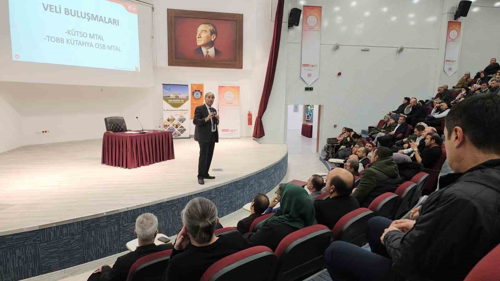 kutahya-il-milli-egitim-mudurlugunden-veli-bulusmalari-programi